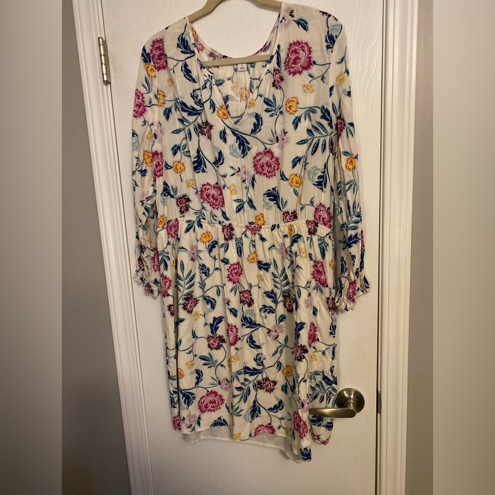 Floral Old Navy V-Neck Dress